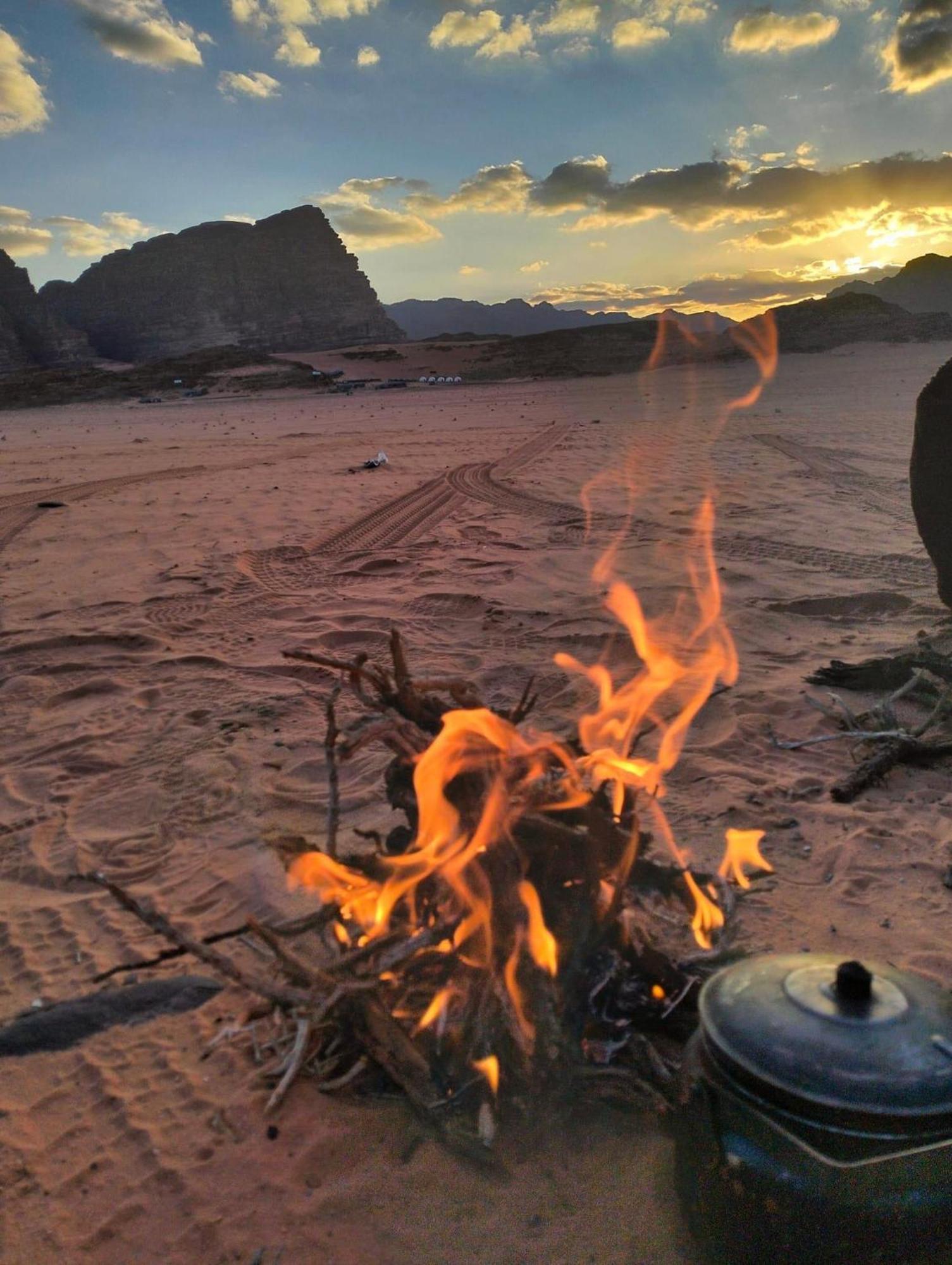 Wadi Rum Albasli Buitenkant foto